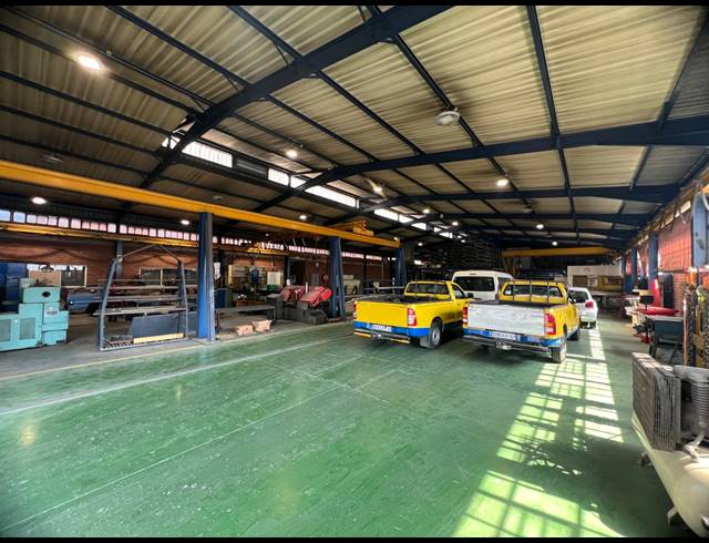 18,286M² FACTORY TO LET IN ROODEKOP
